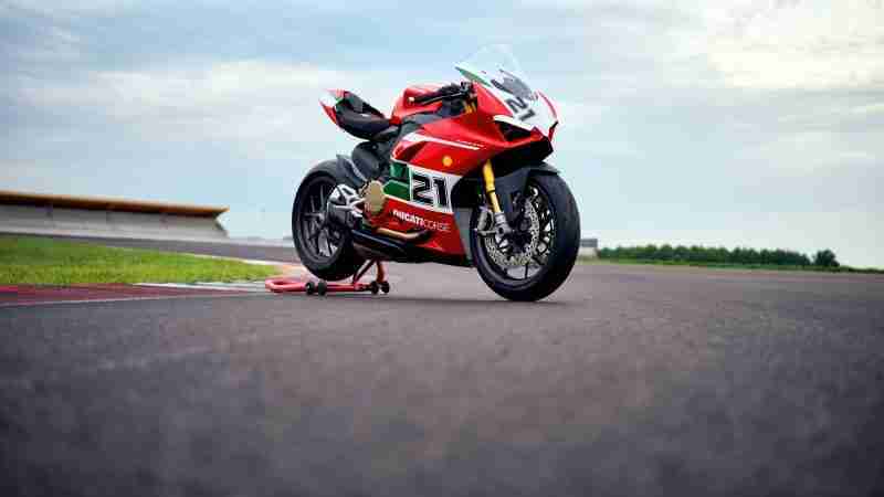 Ducati Panigale V2 - Troy Bayliss tribute
