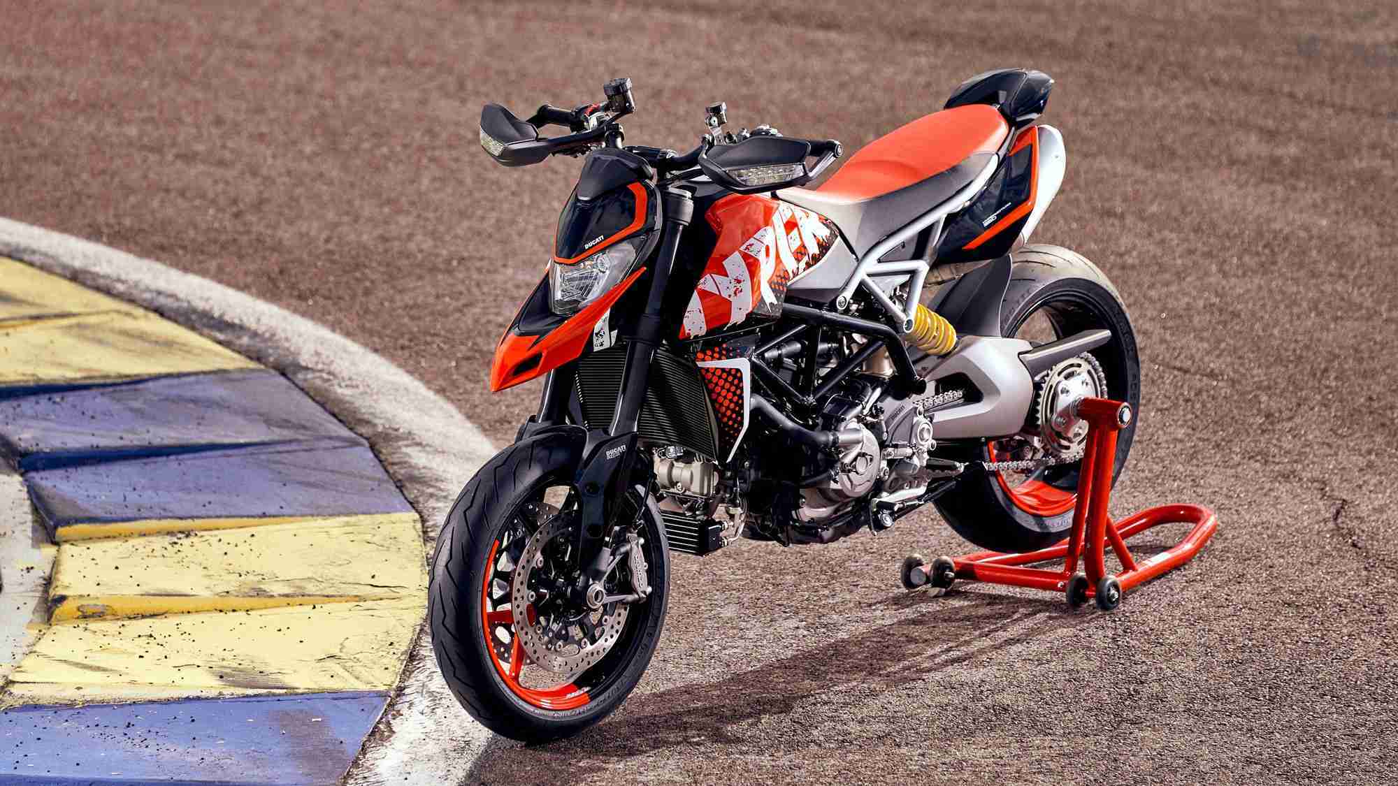 DUCATI HYPERMOTARD 950 RVE