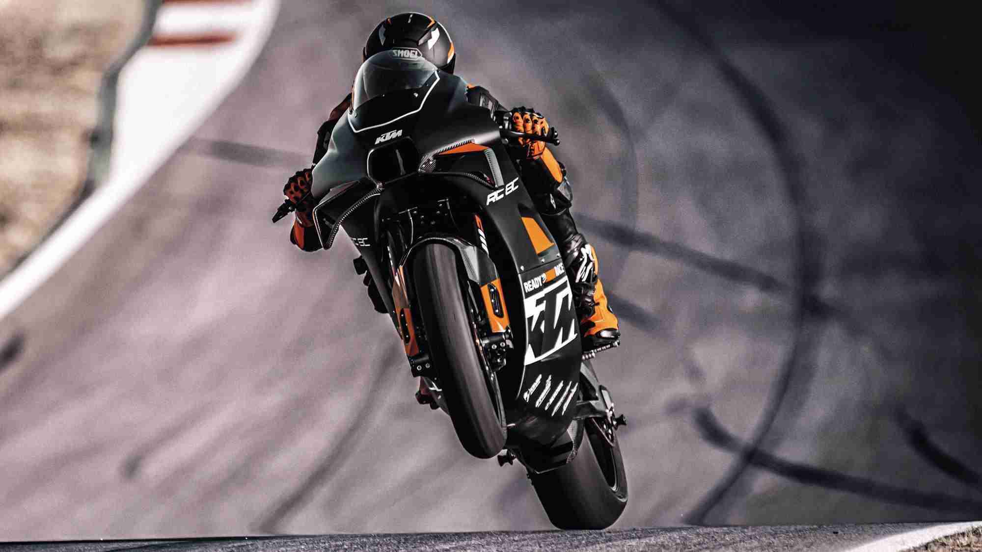 2023 KTM RC 8C wallpaper