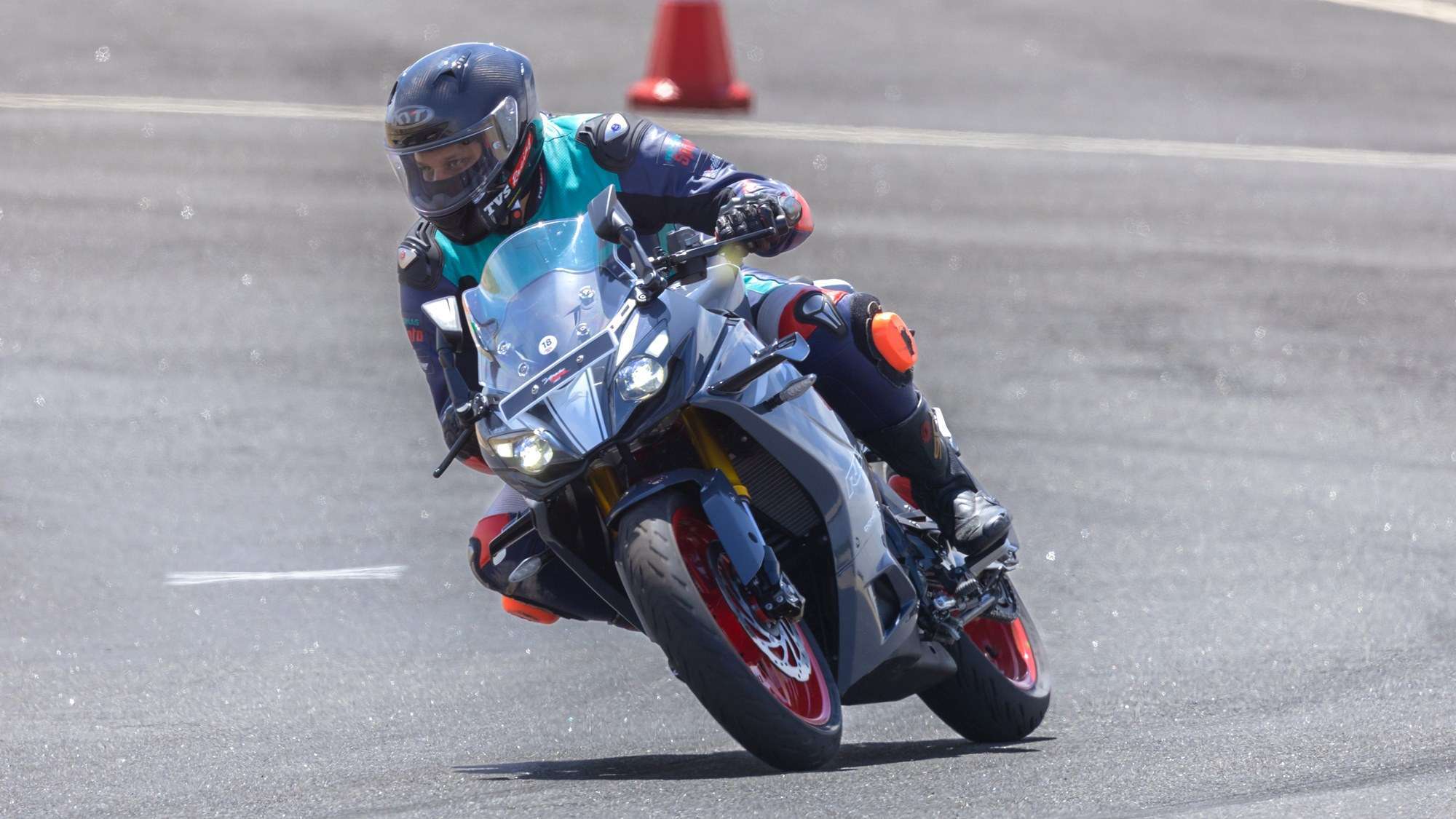2025 TVS Apache RR 310 review
