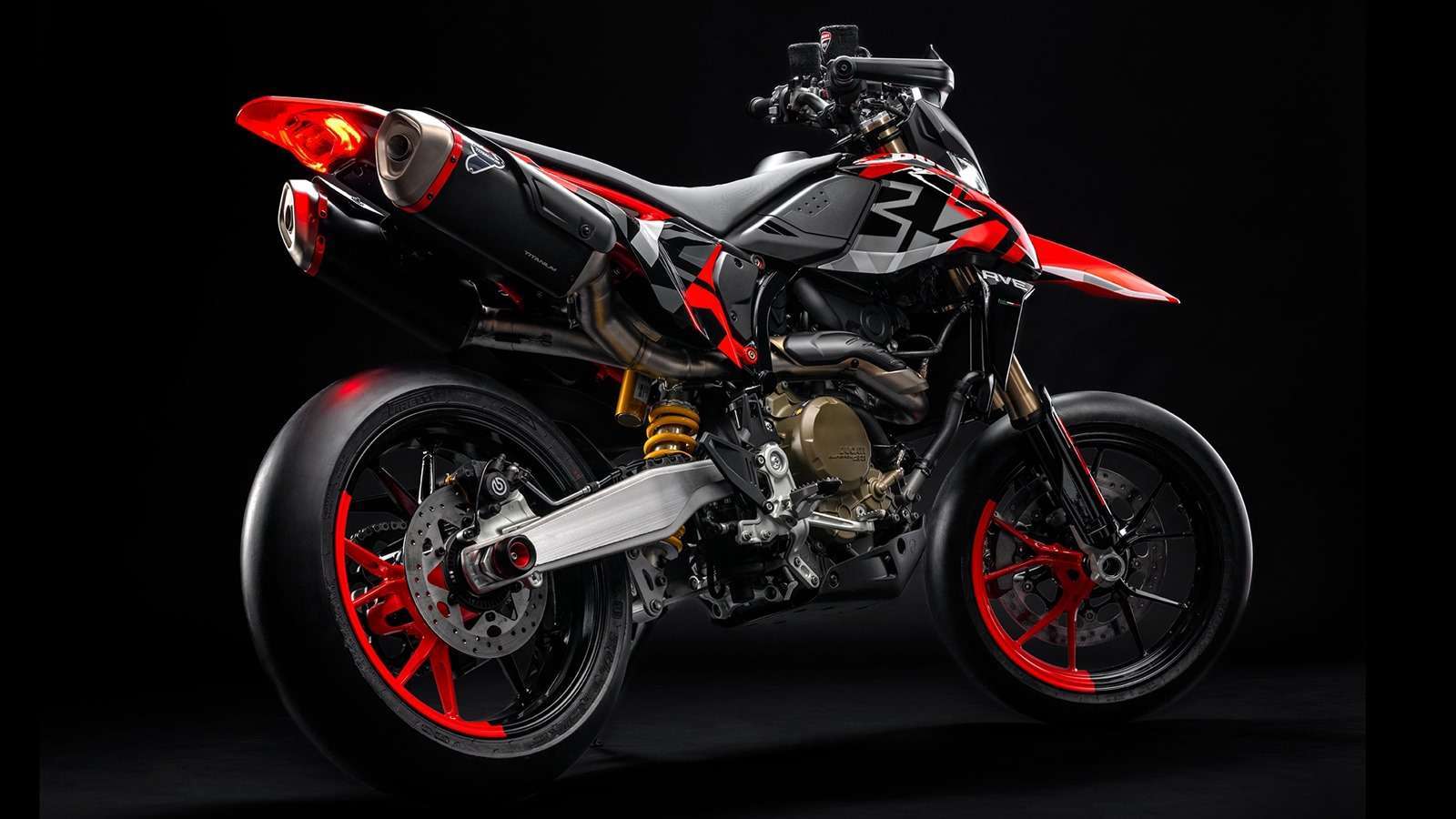 Ducati announces Performance accessories for the Hypermotard 698 Mono