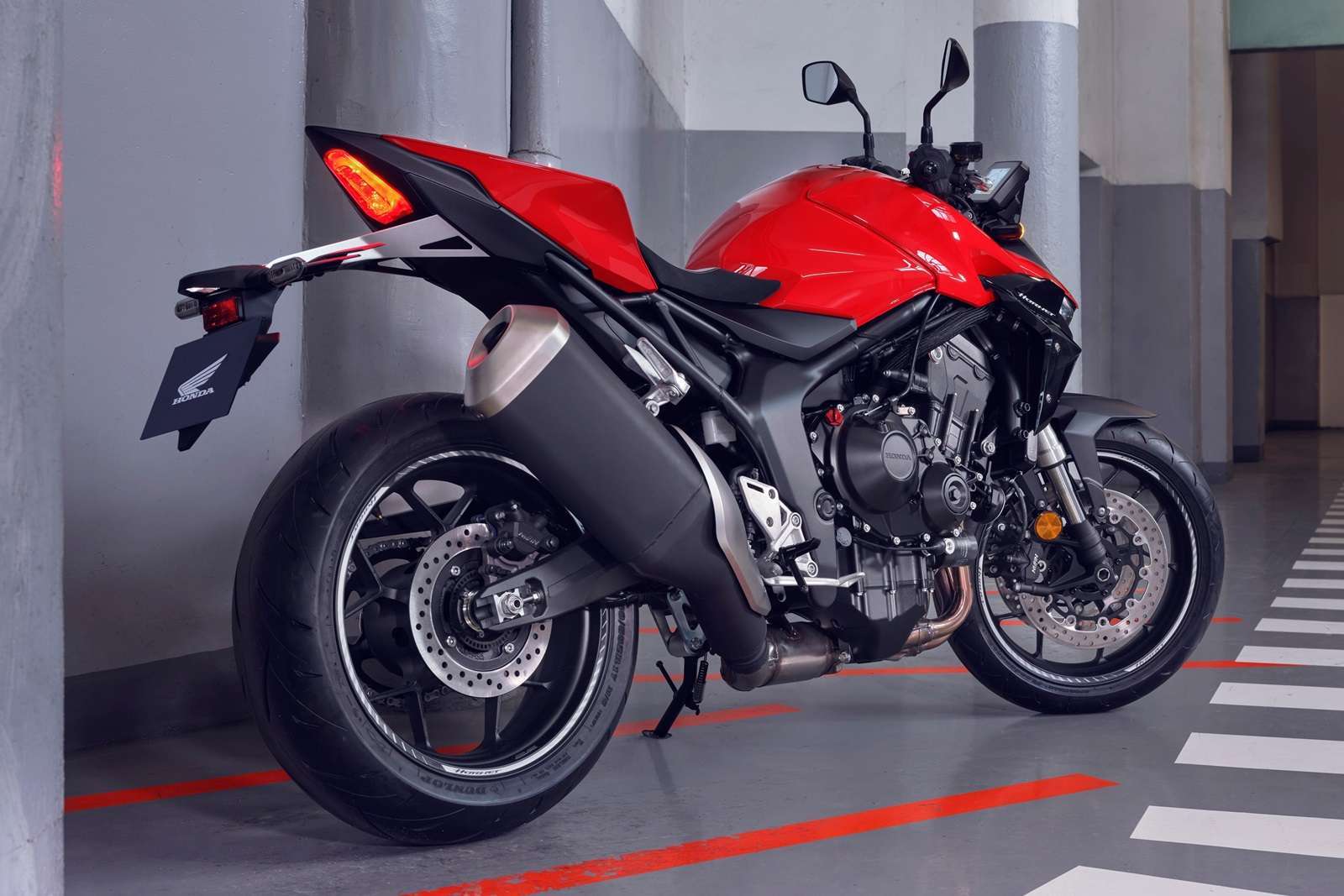 2025 Honda CB1000 Hornet Red