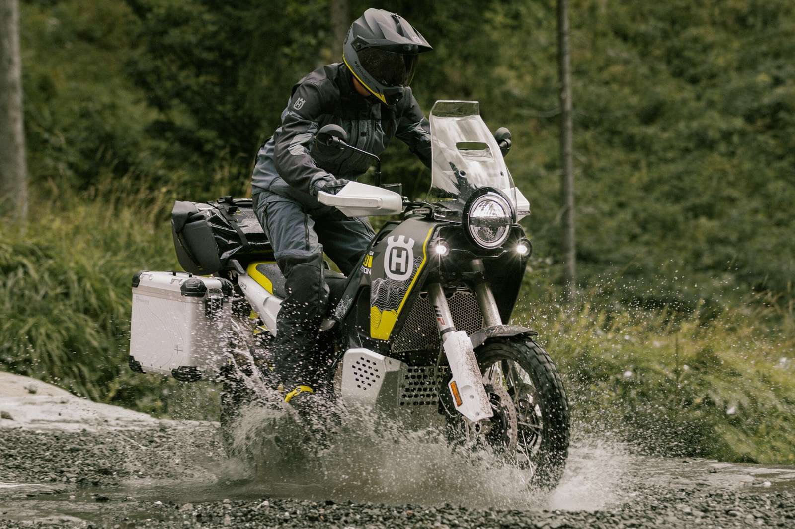 2025 Husqvarna Norden 901 Expedition