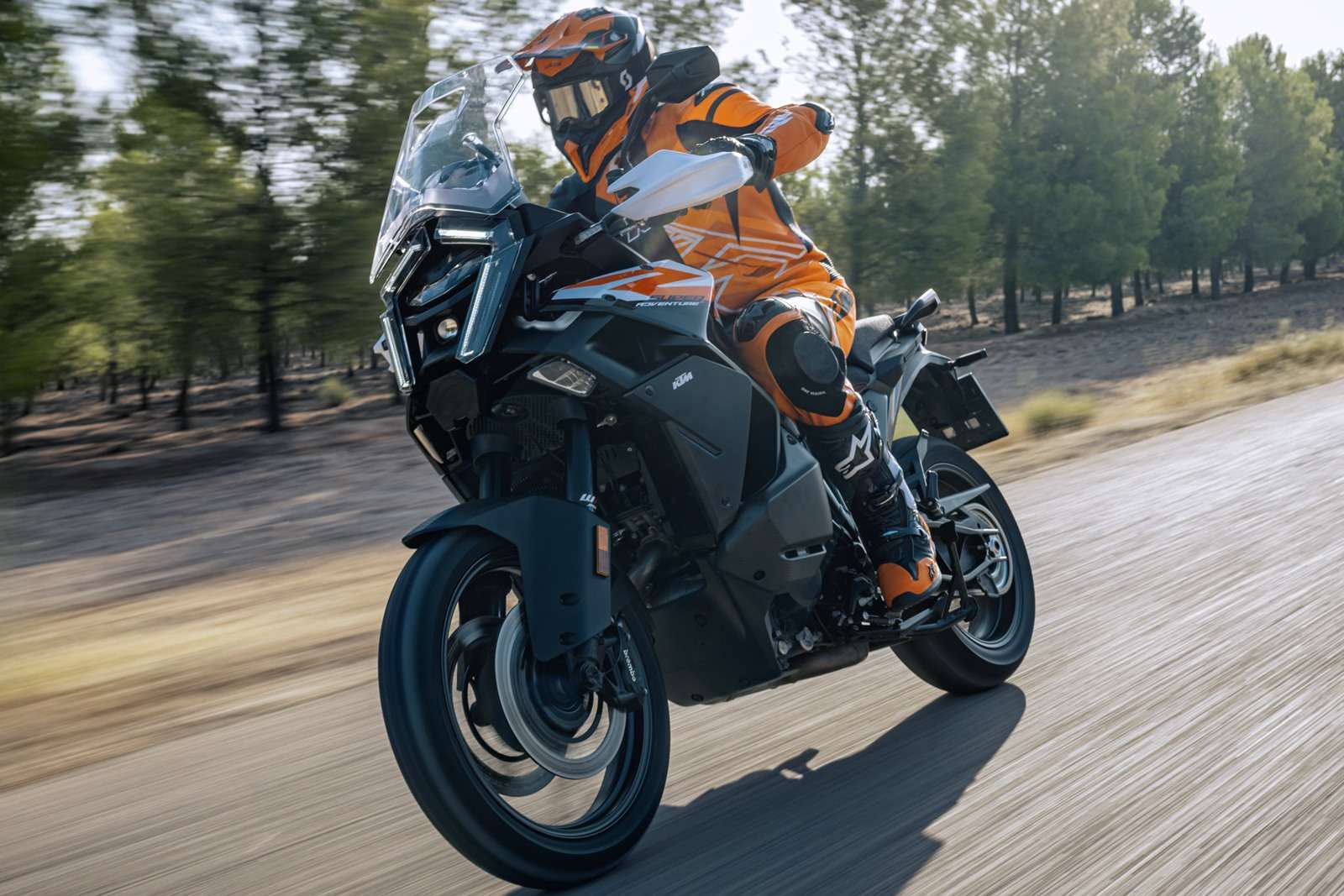 2025 KTM 1390 SUPER ADVENTURE S unveiled