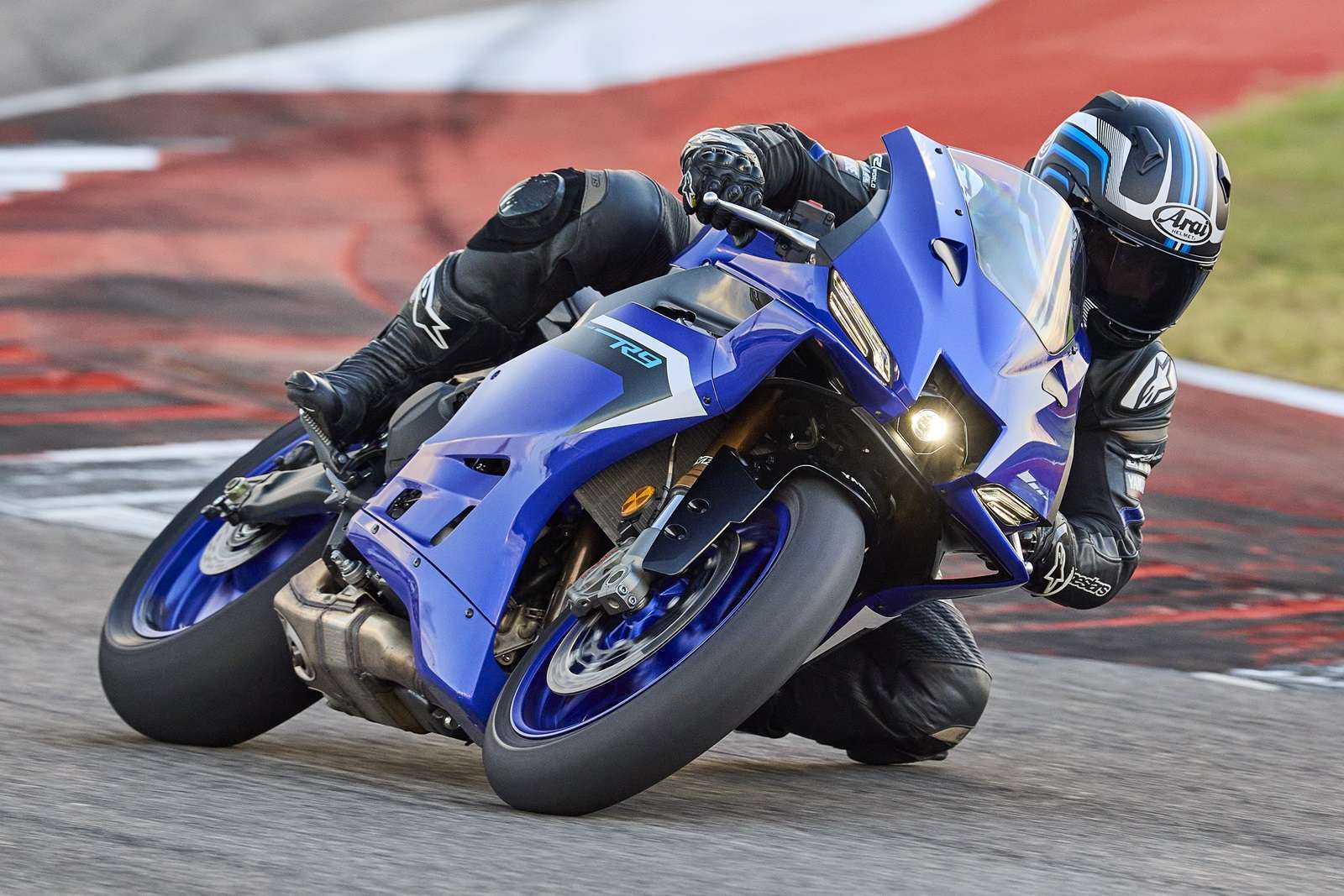 2025 Yamaha R9 unveiled