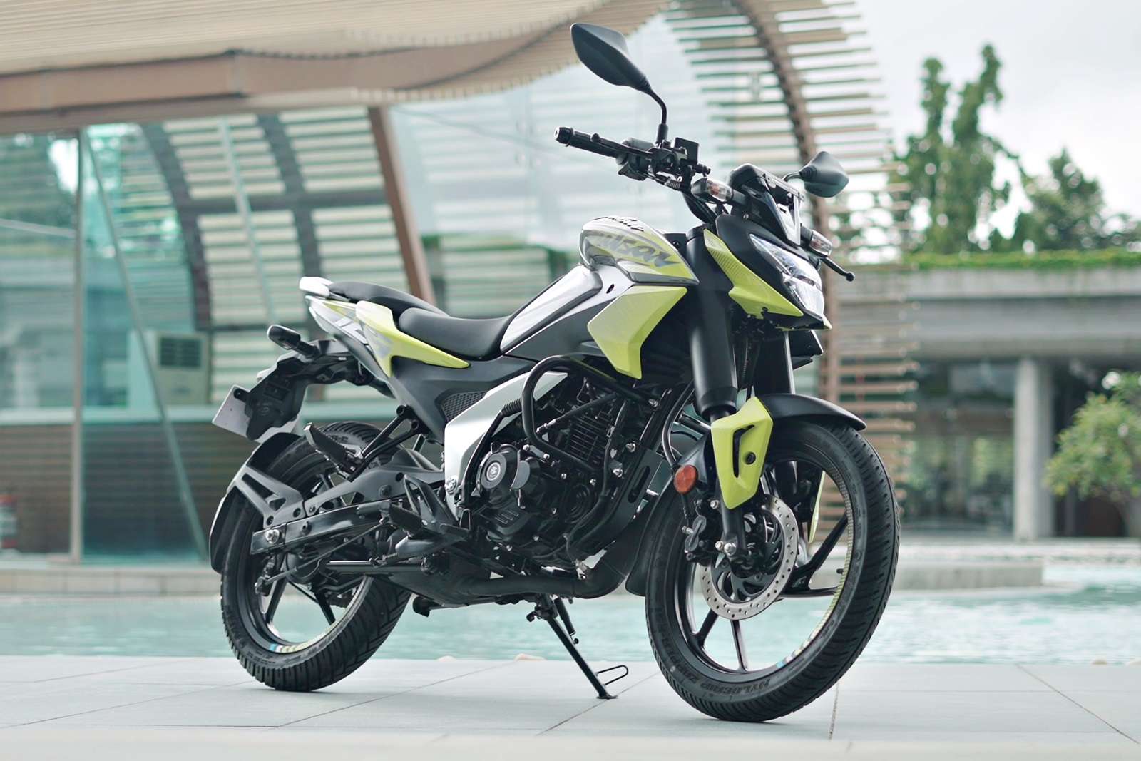 Pulsar N125