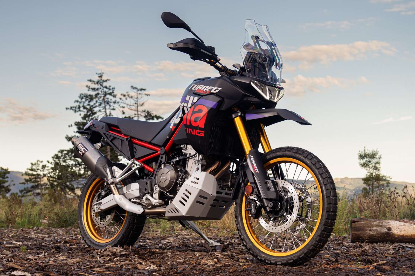 2025 Aprilia Tuareg Rally - front