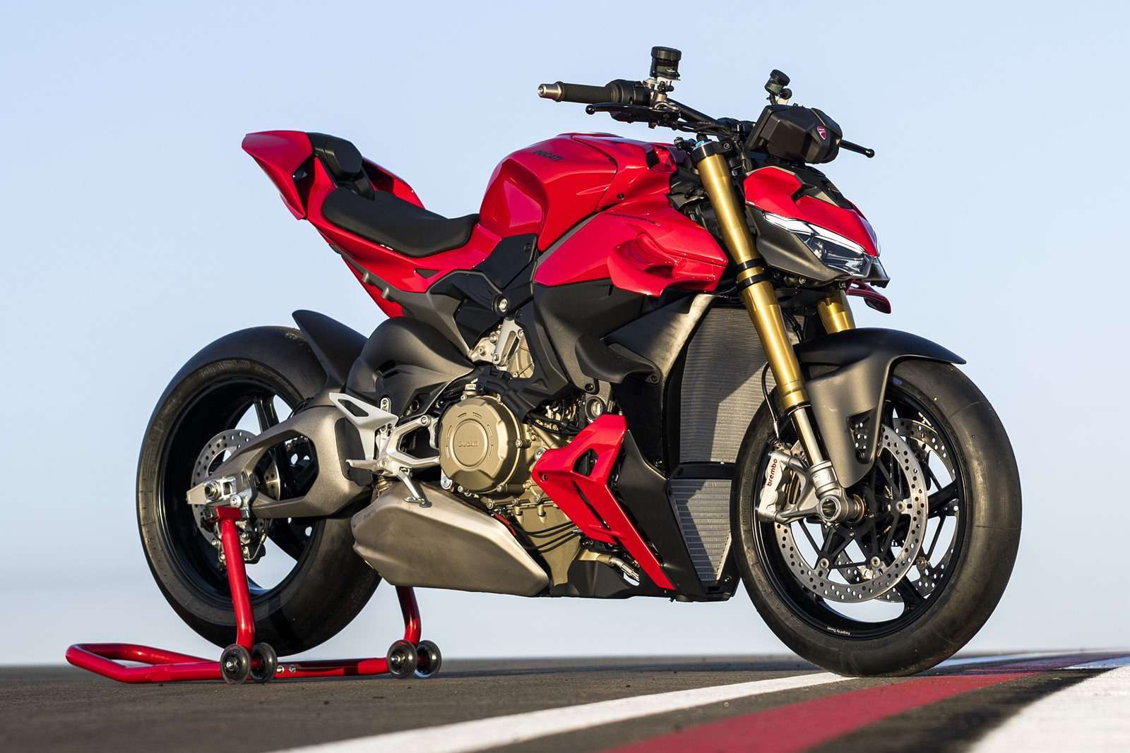 2025 Ducati Streetfighter V4 and V4 S announced