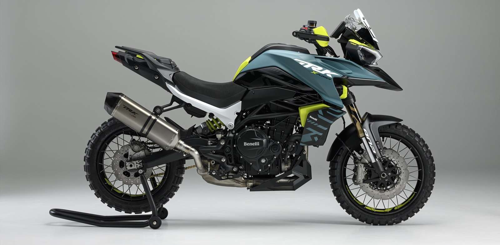 Benelli TRK 902 Xplorer right
