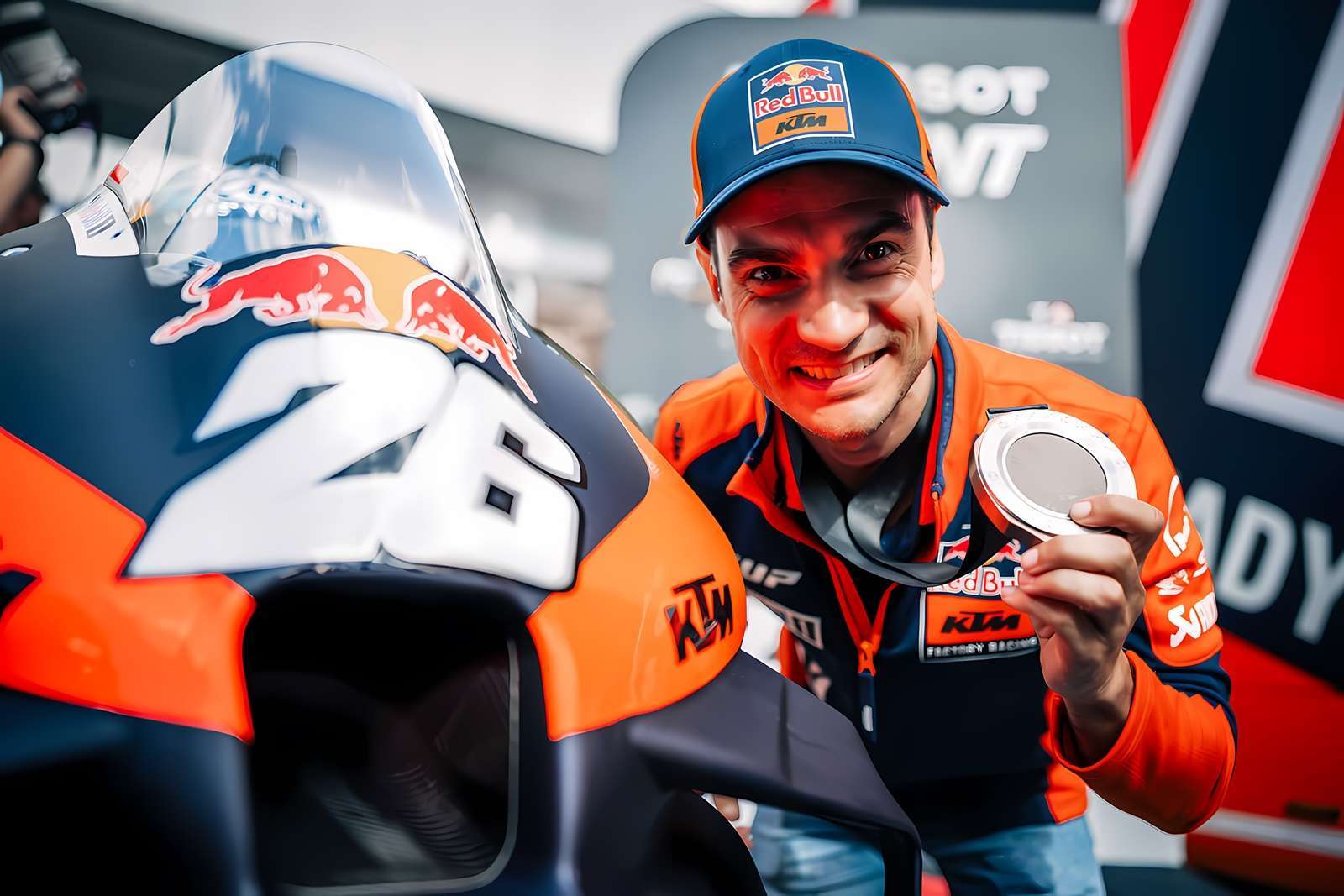 Dani Pedrosa renews KTM MotoGP contract for 2025