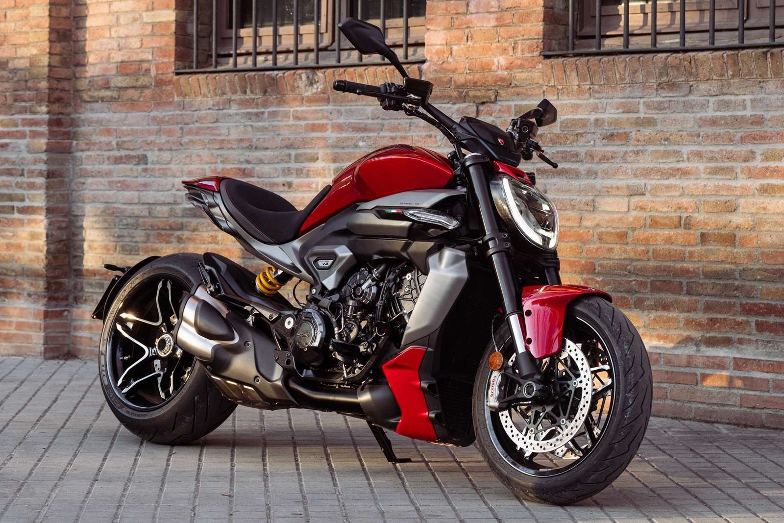 2025 Ducati XDiavel V4