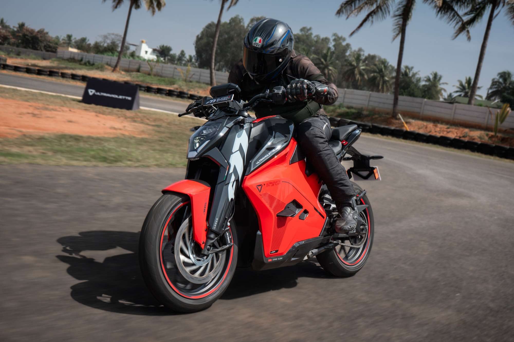 Ultraviolette F77 Super Street reviews