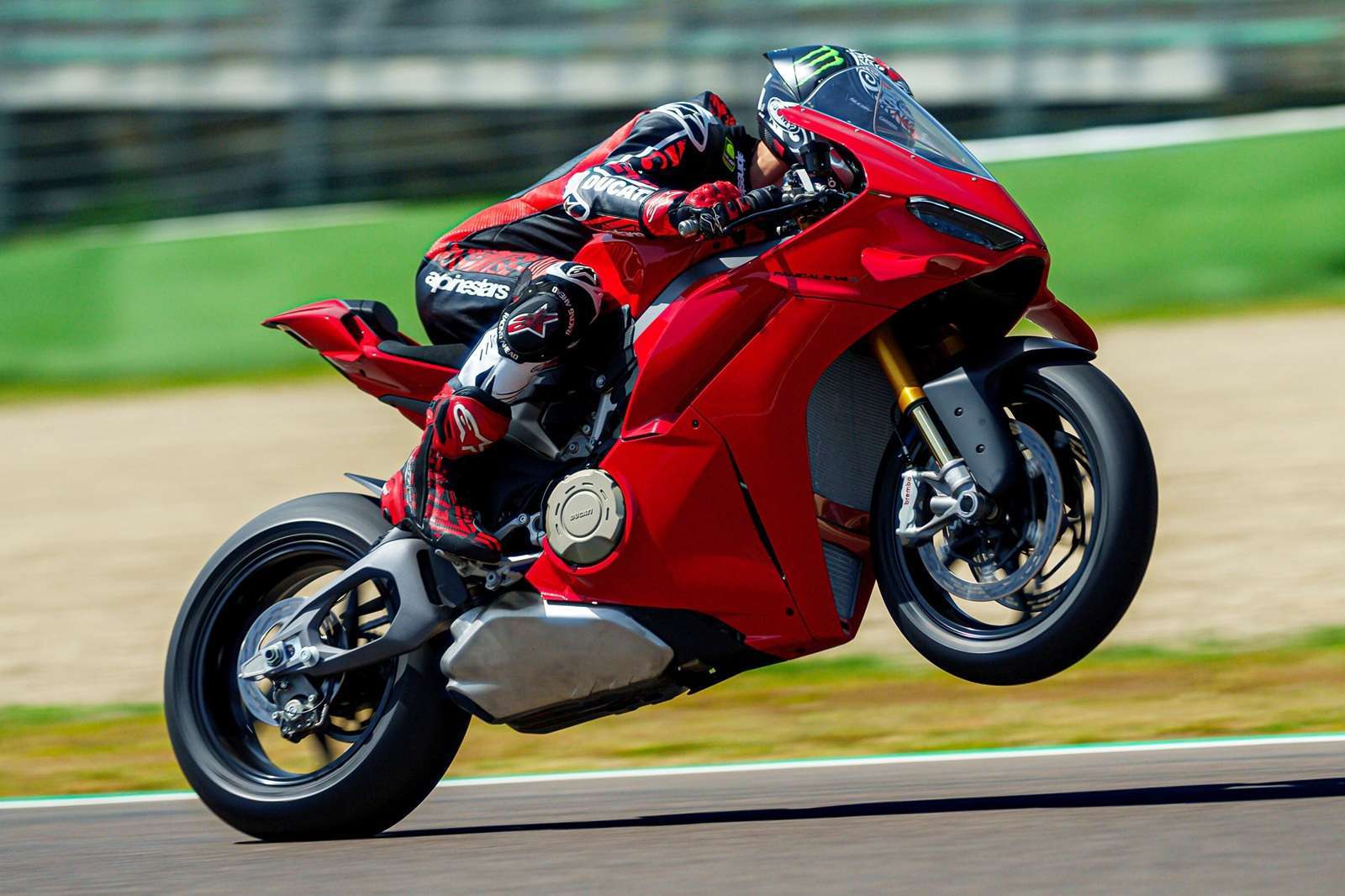 Ducati launches the All-New 2025 Panigale V4 in India