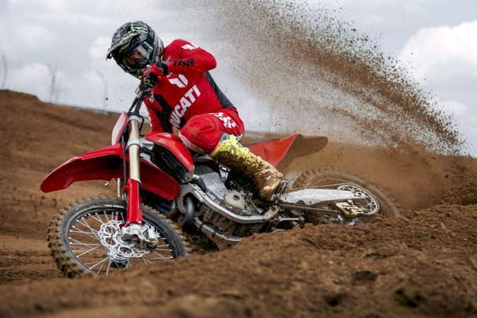 Ducati Desmo450 MX