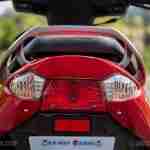 Suzuki Lets scooter tail light with indicator