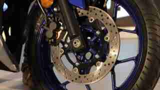 Yamaha YZF-R3 front disc