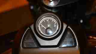 New Bajaj Avenger fuel level indicator