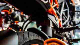 KTM Duke 250 exhaust silencer back view