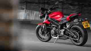 2017 Triumph Street Triple HD Wallpaper