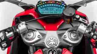Ducati SuperSport cockpit