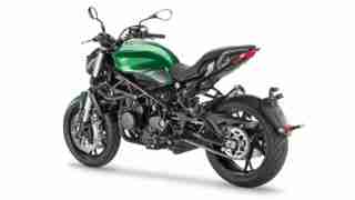 Benelli 752 S images