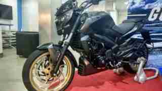 Dominar 400 colour options