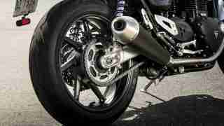 Triumph Speed Twin 1200 back tyre