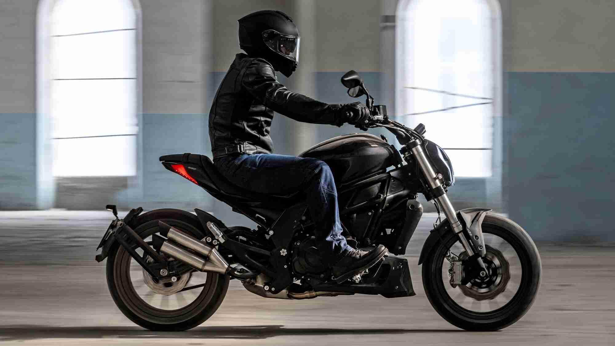 Benelli 502 C India