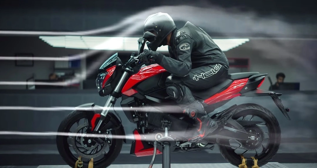 2019 Bajaj Dominar 400 red
