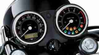 2020 Kawasaki W800 instrument meter