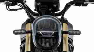 Benelli Leoncino 800 headlight