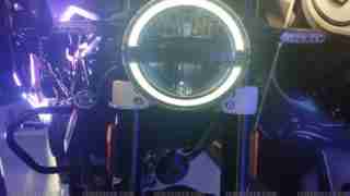 Husqvarna Svartpilen 250 headlight