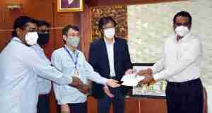 Yamaha donates Rs 25 lakh to Kancheepuram District Collector