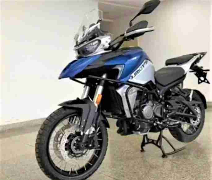 Benelli TRK800 (Qianjiang SRB750)