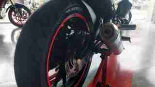 Mojo 300 ABS BS6 Pirelli Angel CT tyre