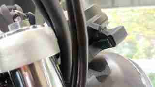 Honda H'ness CB 350 USB C port