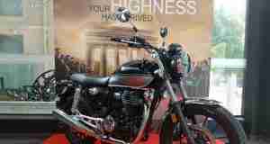 Honda H'ness CB 350 dual tone