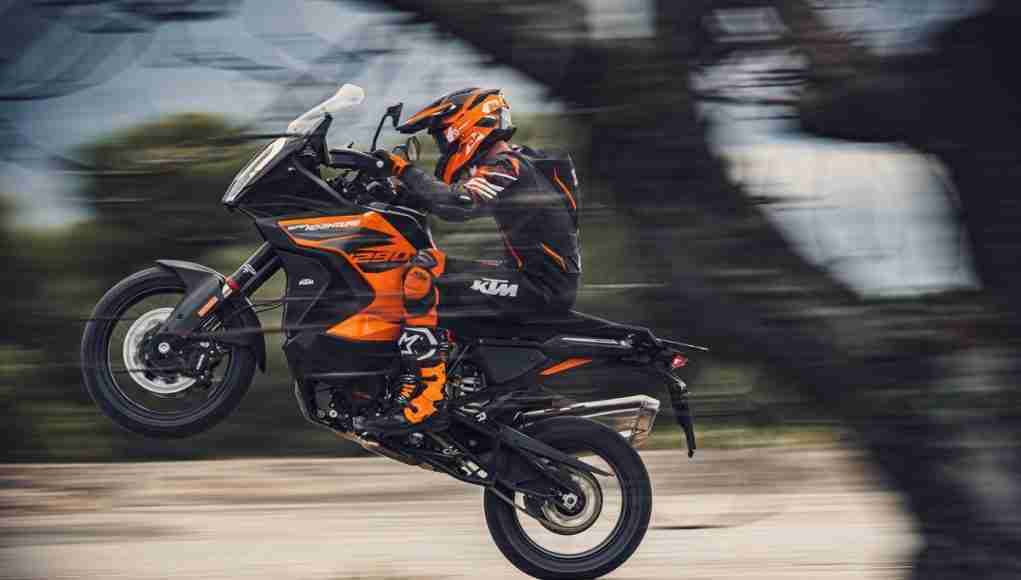 New KTM 1290 SUPER ADVENTURE S
