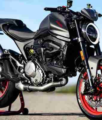 2021 Ducati Monster Plus front