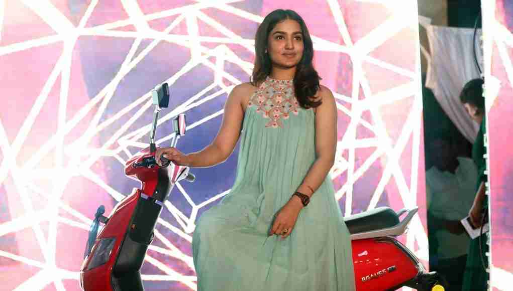 Saniya Iyappan at the opening of BGAUSS Calicut
