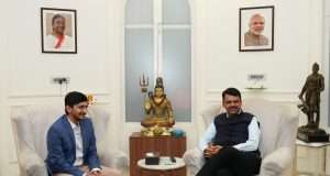 Shri. Devendra Fadnavis, Deputy Chief Minister, Maharashtra with Mr. Swapnil Jain, Co-founder & CTO at Ather Energy