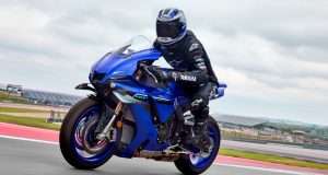 2025 Yamaha YZF R1