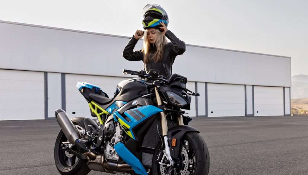 2025 BMW S 1000 R