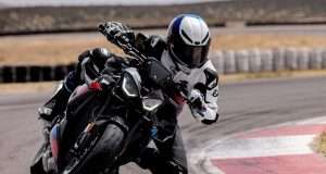 New 2025 BMW M 1000 R