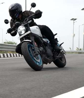 Royal Enfield Guerilla 450 ride review