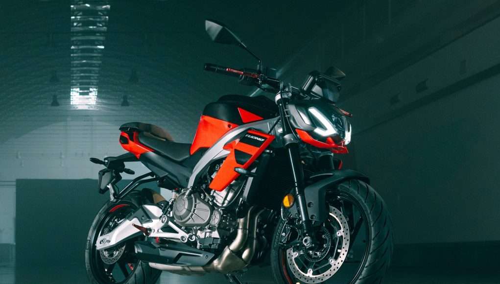 Aprilia Tuono 457