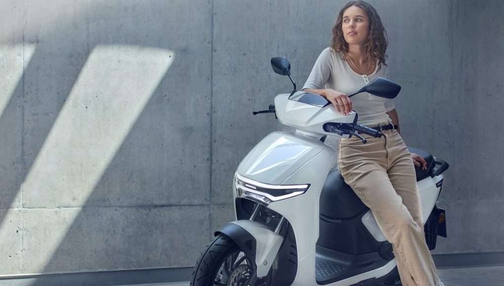 Honda CUV e electric scooter