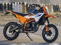 2025 KTM 390 SMC R