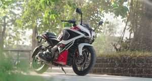 2025 Pulsar RS200 wallpaper