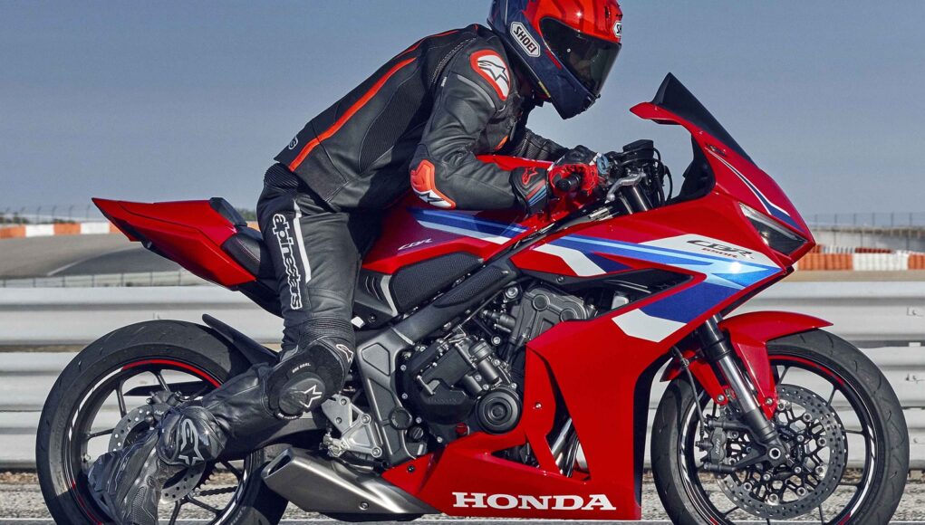 New 2025 Honda CBR650R E-Clutch